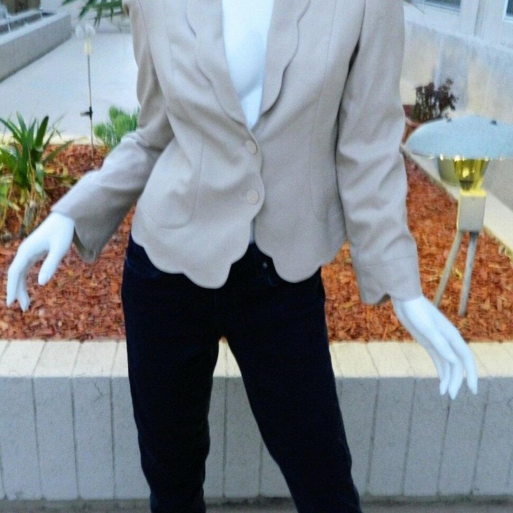 ESCADA Blazer Beige Two Button Wool Silk Size 36